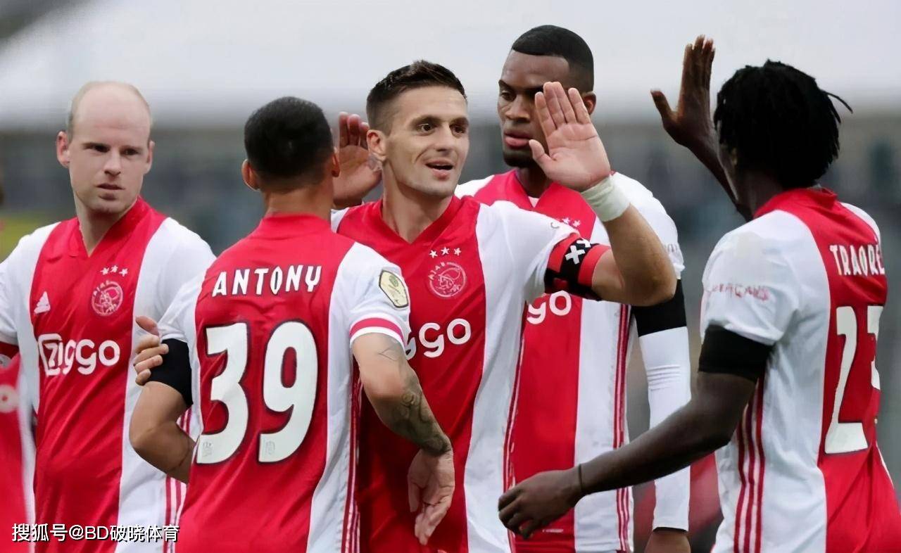 而其中令人 而其中令人