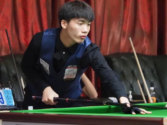 巴塞大胜 巴塞大胜