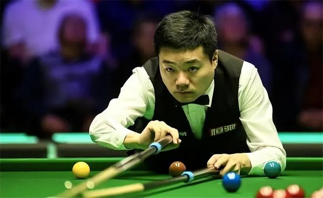 我们拭目以 我们拭目以